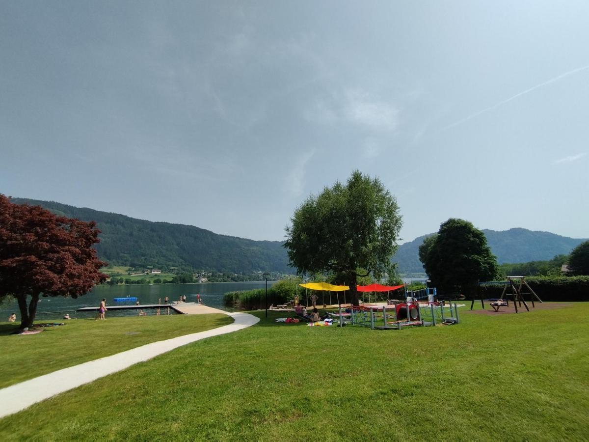 Mooki Beach Apartment Bodensdorf Bagian luar foto