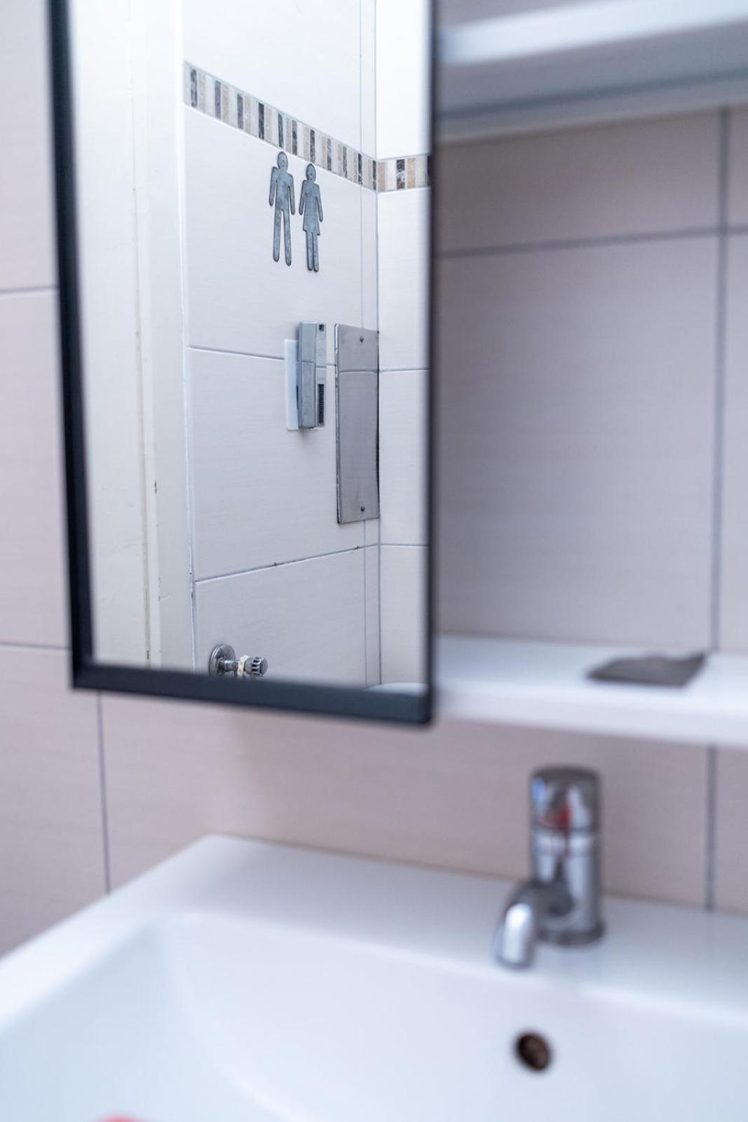 Mooki Beach Apartment Bodensdorf Bagian luar foto