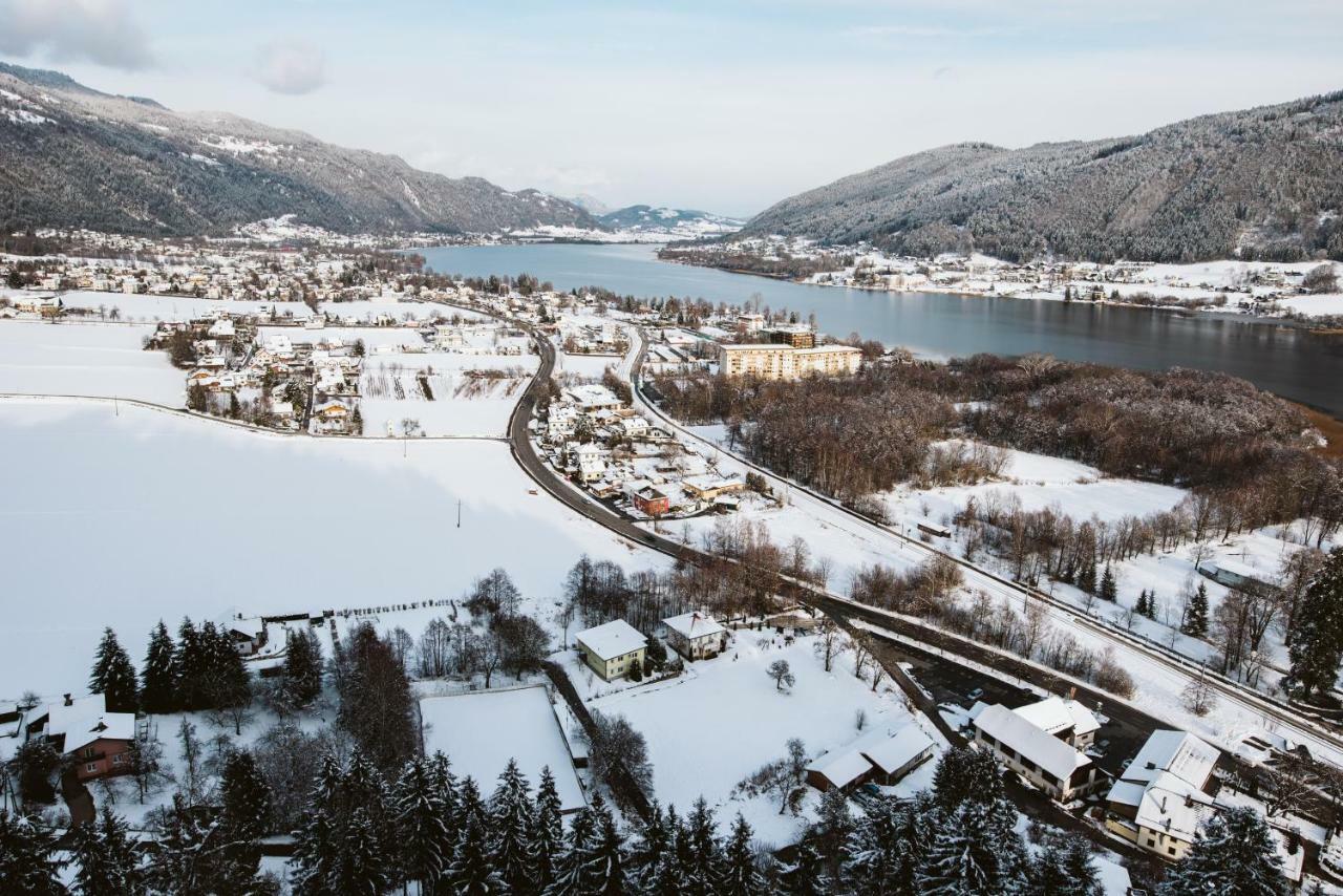 Mooki Beach Apartment Bodensdorf Bagian luar foto